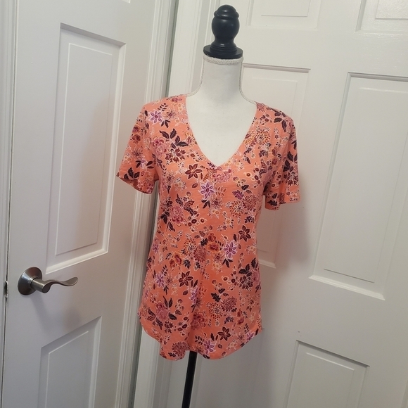 LOFT Floral Print vneck tee shirt 100% cotton Size Small, colorful - Picture 1 of 9